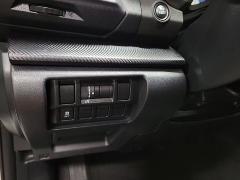 Used 2019 Subaru Crosstrek 2.0i Premium AWD/4WD image 28