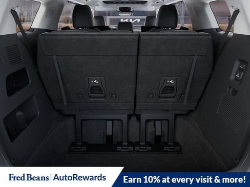 New 2025 Kia Carnival SX Prestige FWD image 24