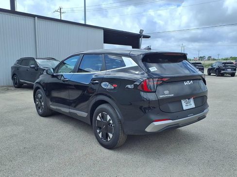 New 2026 Kia Sportage LX FWD image 2