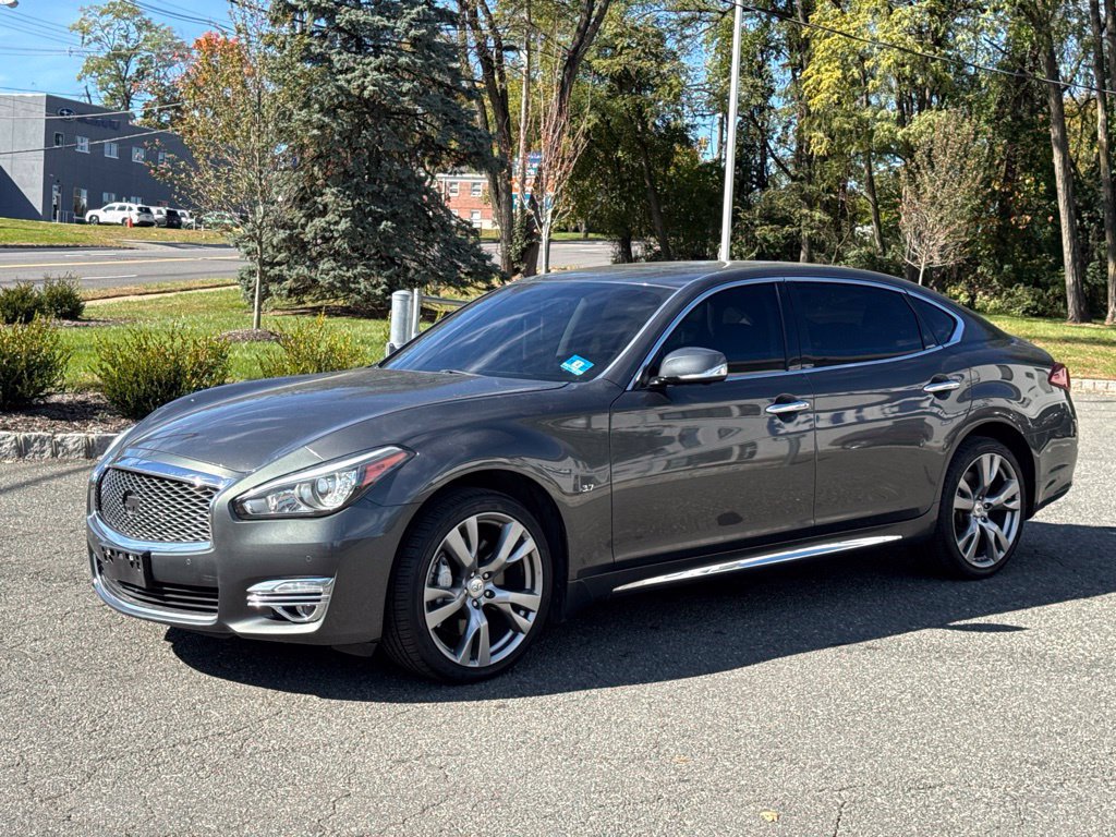 Used 2015 INFINITI Q70 L 3.7 w/ Deluxe Touring Package AWD/4WD image 3