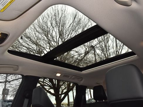 Used 2023 INFINITI QX60 Luxe w/ Vision Package image 32