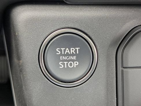 New 2026 Land Rover Defender 130 X-Dynamic SE AWD/4WD image 27