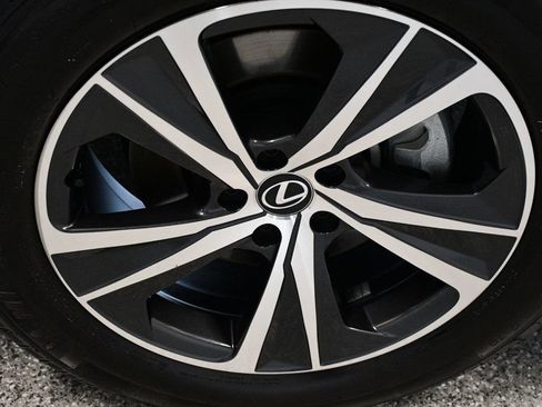 Used 2023 Lexus RX 350 FWD w/ Cold Area Package image 18