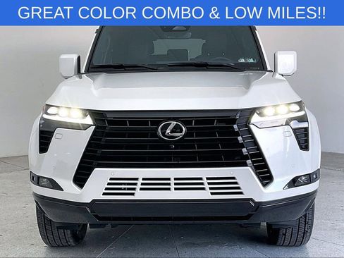 Used 2024 Lexus GX 550 w/ Cold Area Package image 6