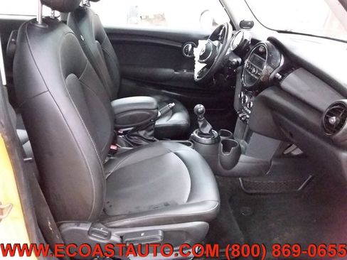 Used 2015 MINI Cooper 2-Door Hardtop image 12