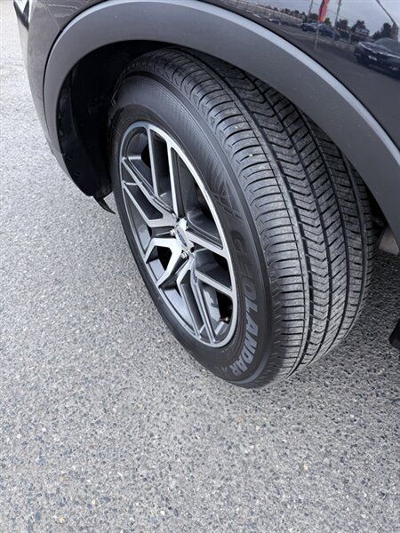 Used 2019 Ford Explorer Sport w/ Equipment Group 401A AWD/4WD image 24