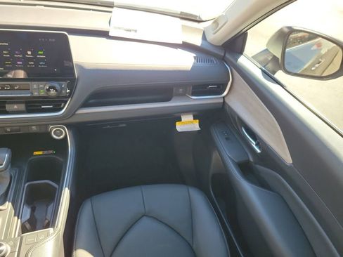 New 2026 Toyota Grand Highlander Platinum image 14