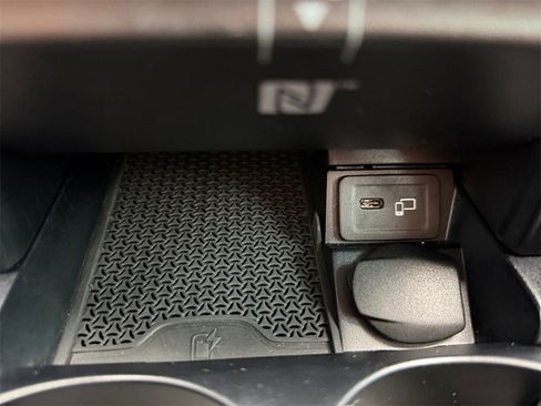 Used 2023 Mercedes-Benz E 350 E 350 4MATIC image 30