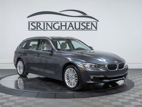 Used 2015 BMW 328i xDrive Wagon image 3