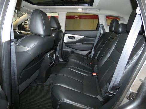 Used 2017 Nissan Murano SL image 27