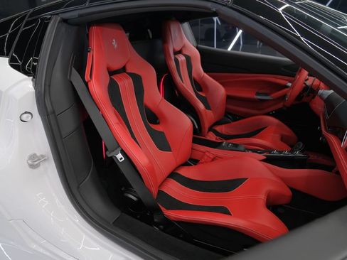 Used 2023 Ferrari F8 Tributo RWD image 20