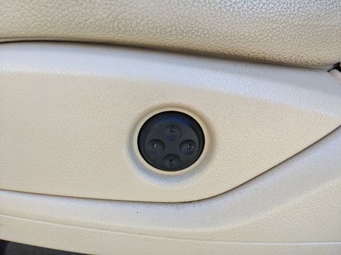 Used 2018 Mercedes-Benz GLE 350 4MATIC image 38