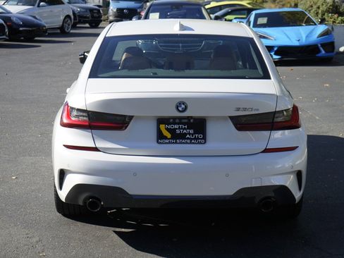Used 2022 BMW 330e w/ M Sport Package image 9