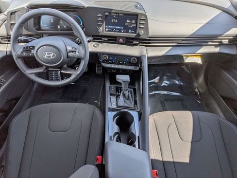 New 2026 Hyundai Elantra SEL Sport Premium FWD image 25