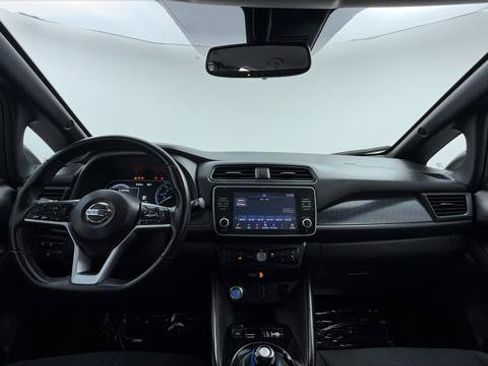 Used 2020 Nissan Leaf SV w/ SV Technology Package FWD image 26