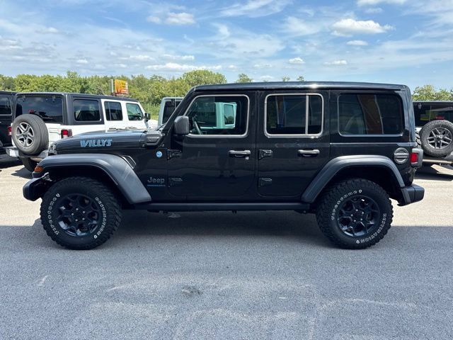 Used 2023 Jeep Wrangler Unlimited w/ Sun & Screen Package AWD/4WD image 6
