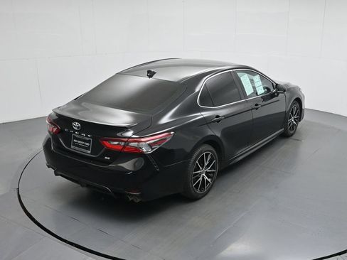 Used 2022 Toyota Camry SE image 40