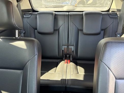 Used 2018 Volkswagen Atlas SE image 12