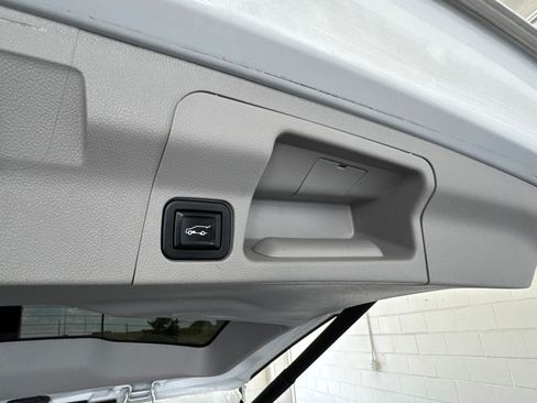 Used 2021 GMC Acadia SLT w/ Preferred Package FWD image 12