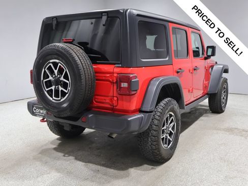 Used 2025 Jeep Wrangler Unlimited Rubicon AWD/4WD image 2
