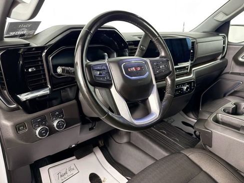 Used 2023 GMC Sierra 1500 Elevation w/ LPO, Elevation Black Package AWD/4WD image 9