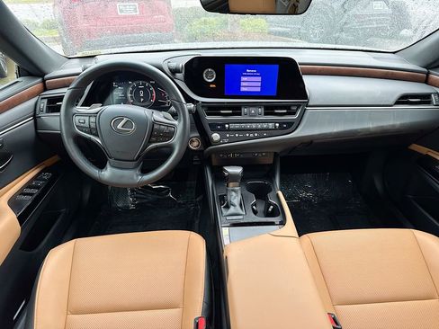 Used 2024 Lexus ES 350 w/ Premium Package image 24