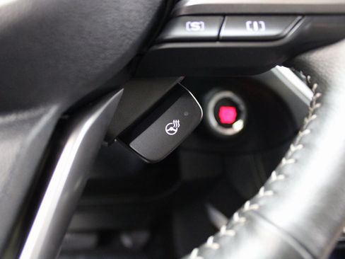 Used 2023 Subaru Forester Touring image 40