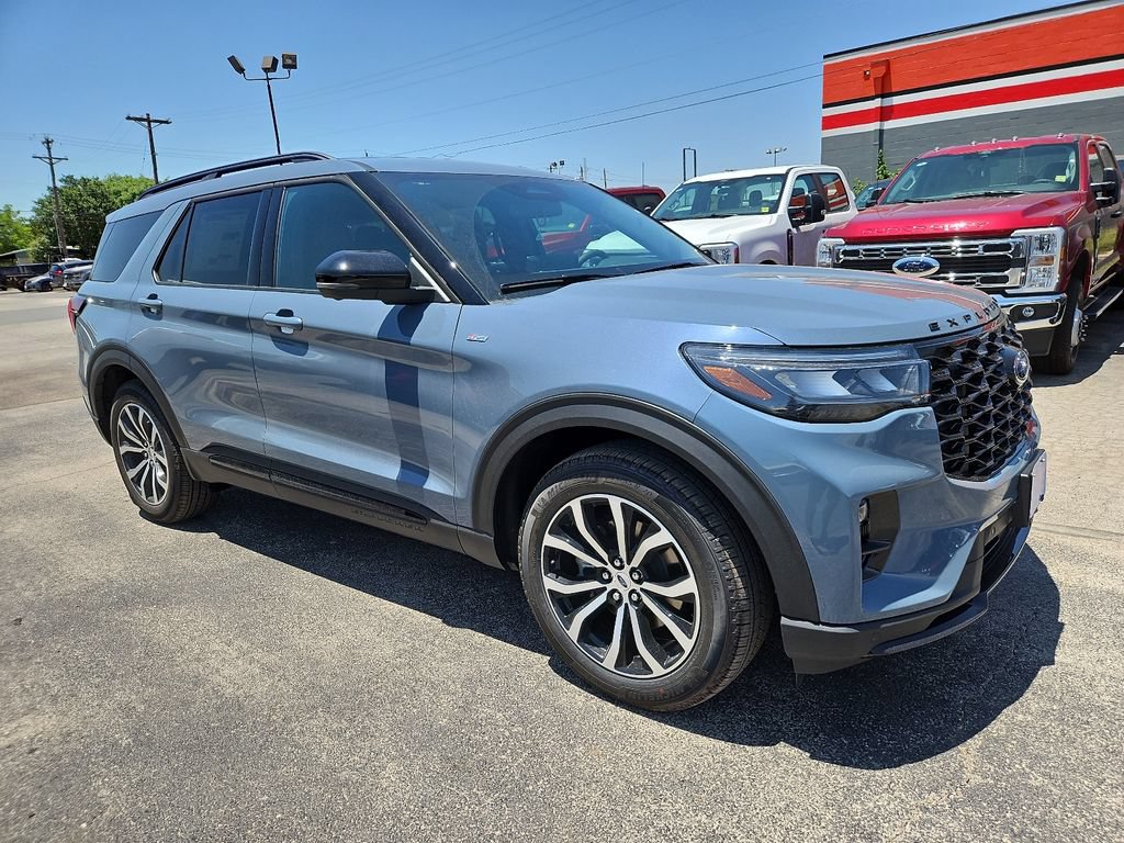 New 2026 Ford Explorer ST-Line w/ Premium Package RWD image 1
