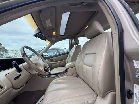 Used 2003 Toyota Avalon XLS image 30