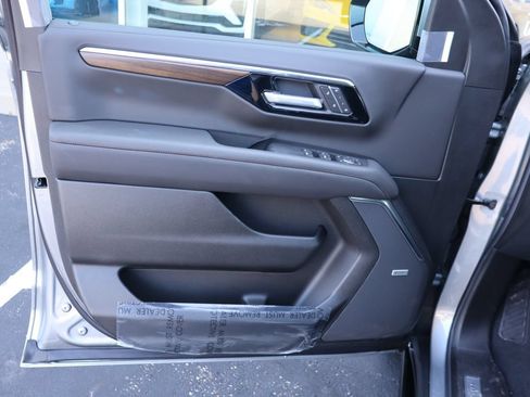 New 2026 Chevrolet Tahoe High Country AWD/4WD image 4