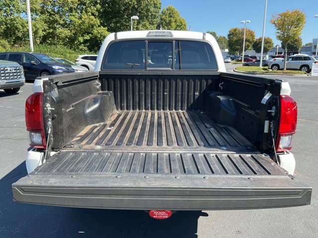 Used 2023 Toyota Tacoma SR AWD/4WD image 10