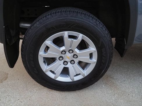 Certified 2021 Chevrolet Colorado LT w/ LT Convenience Package AWD/4WD image 36