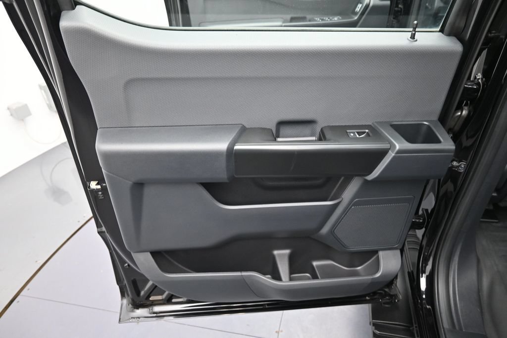 Used 2025 Ford F150 XL AWD/4WD image 24