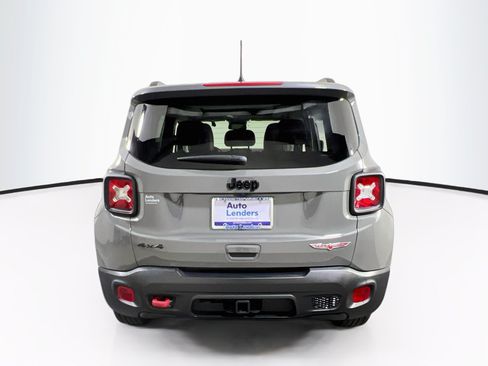 Used 2023 Jeep Renegade Trailhawk w/ Sun/Sound Group AWD/4WD image 6