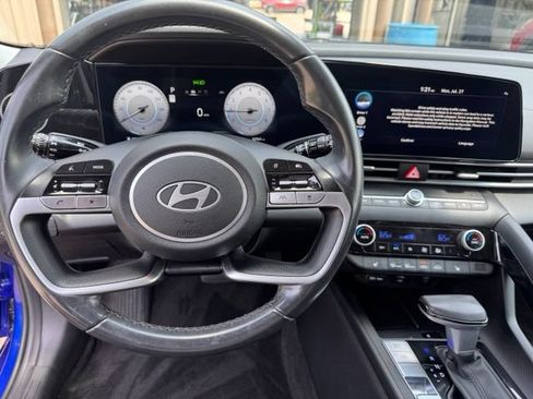 Used 2024 Hyundai Elantra SEL w/ Convenience Package FWD image 15