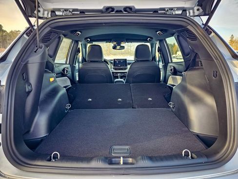 New 2026 Jeep Compass Limited image 33