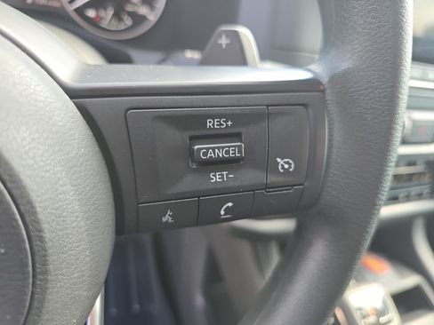 Used 2023 Nissan Pathfinder S FWD image 24