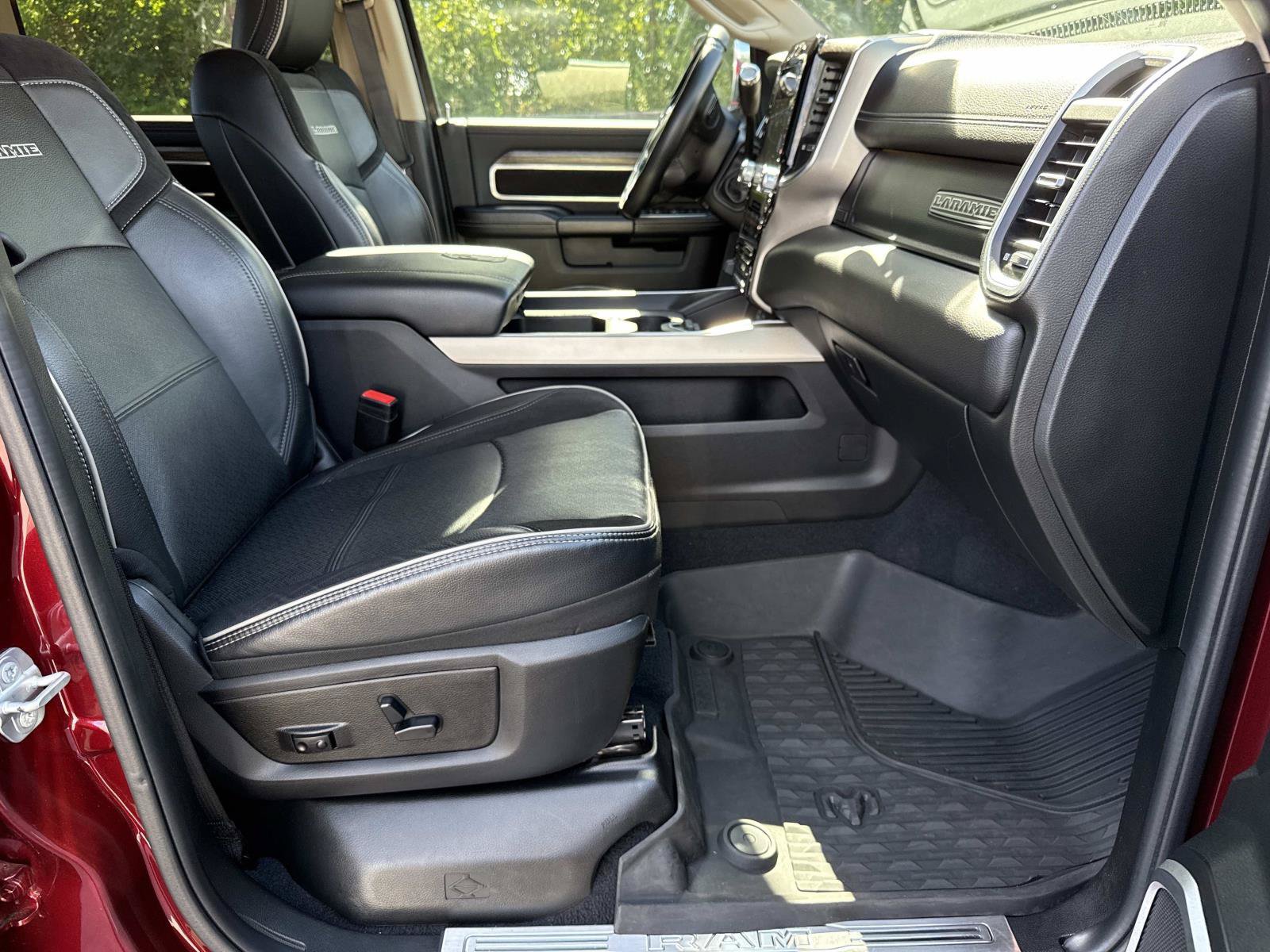 Used 2020 RAM 3500 Laramie AWD/4WD image 25