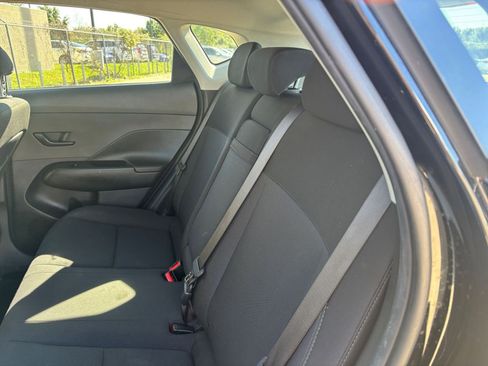 Used 2025 Hyundai Kona SEL image 35