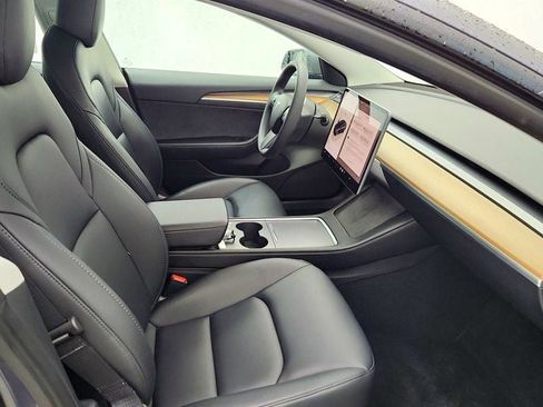 Used 2023 Tesla Model 3 Standard Range image 28