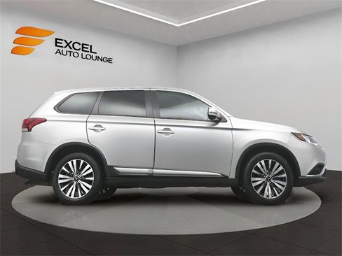 Used 2020 Mitsubishi Outlander SEL image 37