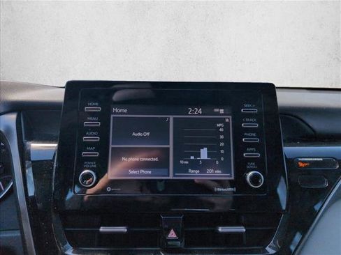 Used 2022 Toyota Camry LE image 11