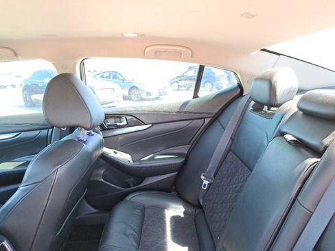 Used 2017 Nissan Maxima SR w/ Midnight Edition FWD image 14
