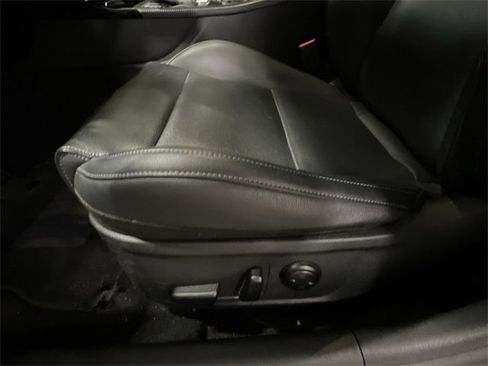 Used 2023 Kia Stinger GT-Line w/ Sun & Sound Package image 18