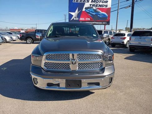Used 2015 RAM 1500 Laramie w/ Convenience Group image 8