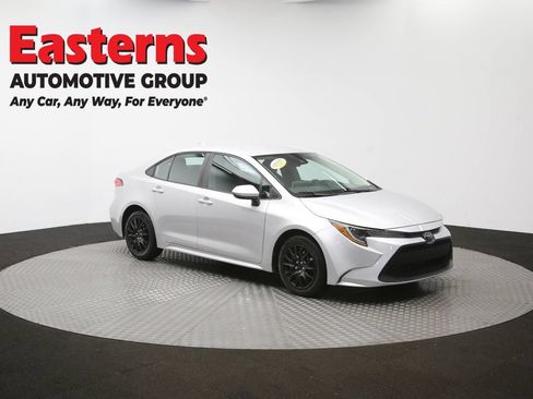 Used 2021 Toyota Corolla LE FWD image 47