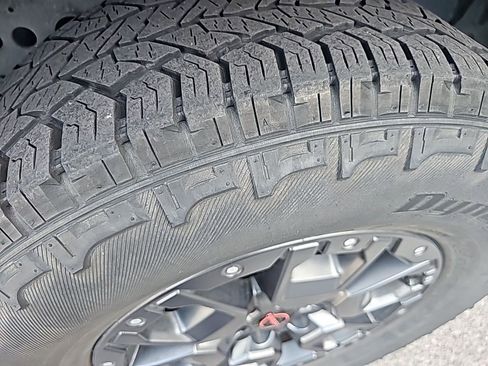 Used 2022 Nissan Frontier Pro-X w/ Pro-X Premium Package image 30