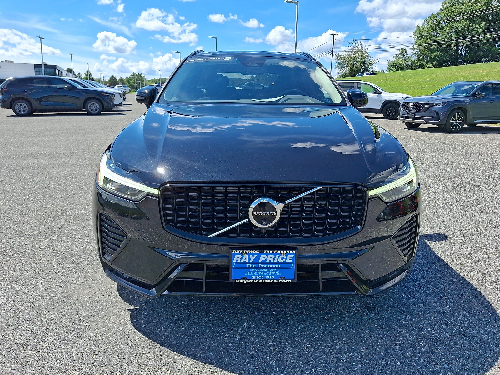 Certified 2024 Volvo XC60 B5 Plus w/ Protection Package Premier AWD/4WD image 2