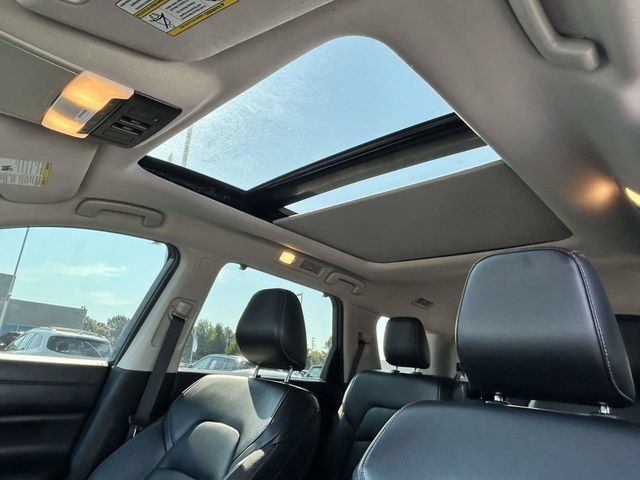 Used 2024 Nissan Pathfinder SL w/ SL Premium Package FWD image 21
