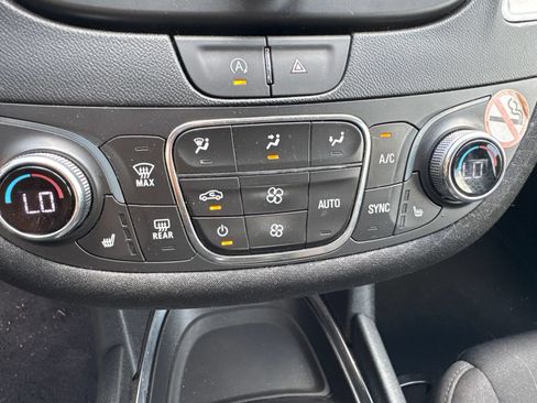 Used 2024 Chevrolet Malibu LT FWD image 20